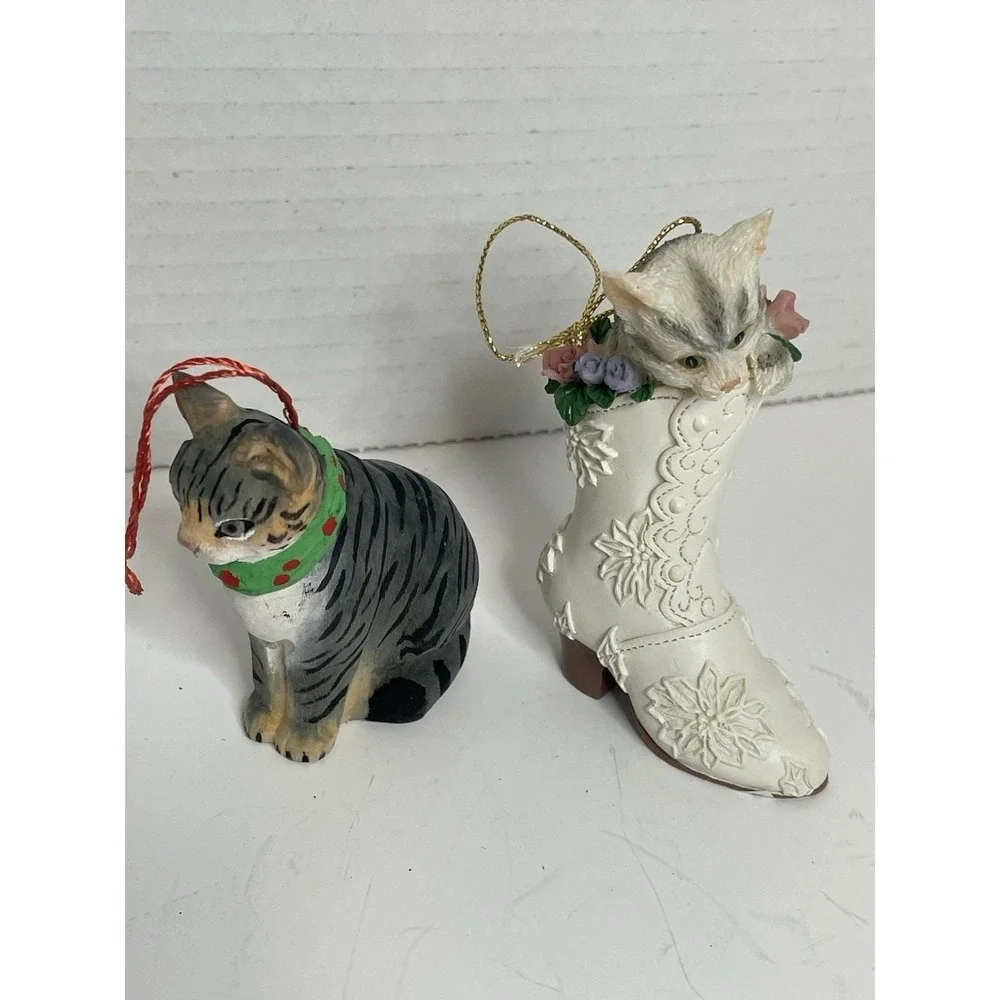 Victorian Cat in Boot And Wood Cat Christmas Ornament Kitten Flowers 4.5